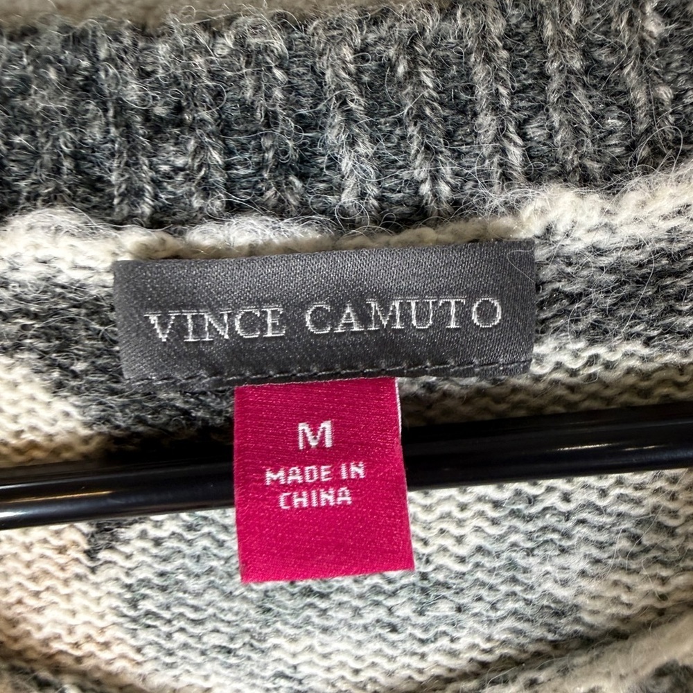 Vince Camuto Floral Sweater Medium long Sleeve - Picture 2 of 5